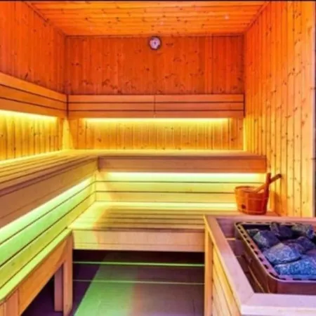 Z Basenem I Jacuzzi Karmelowy Na Dolnej Park A13, Ul Dolna 7a Appartamento *