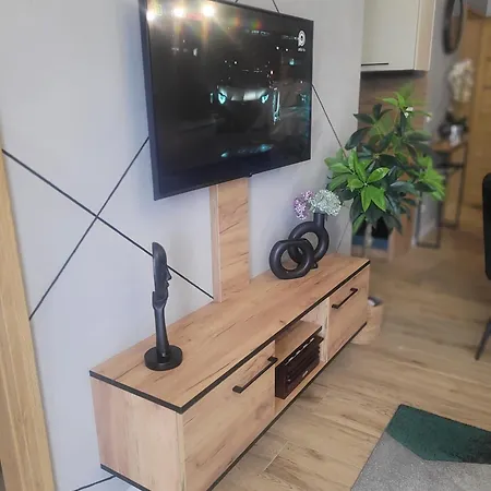 Апартаменти Z Basenem I Jacuzzi Karmelowy Na Dolnej Park A13, Ul Dolna 7a