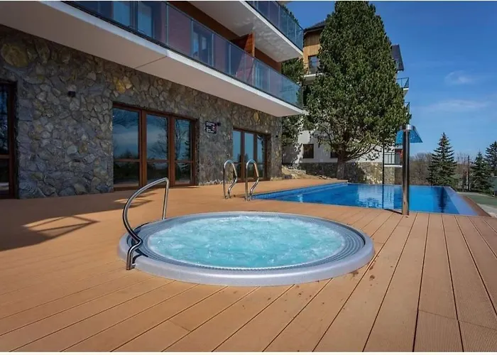 Z Basenem I Jacuzzi Karmelowy Na Dolnej Park A13, Ul Dolna 7a Apartment *